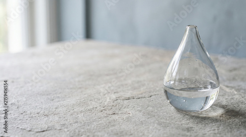 Minimal Water Conservation Concept with Clear Glass Vessel
