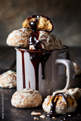 Russian Gingerbread in cup with chocolate sauce