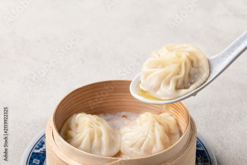 Canvastavla 肉汁あふれる本格小籠包