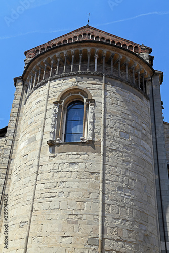 Konstfotografi majestic Romanesque apse of the Piacenza Cathedral (Cathedral of Santa Maria Ass