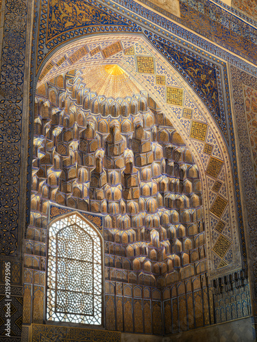 Konstfotografi Gur-e-Amir Mausoleum Interior Muqarnas Vaulting Lattice Window