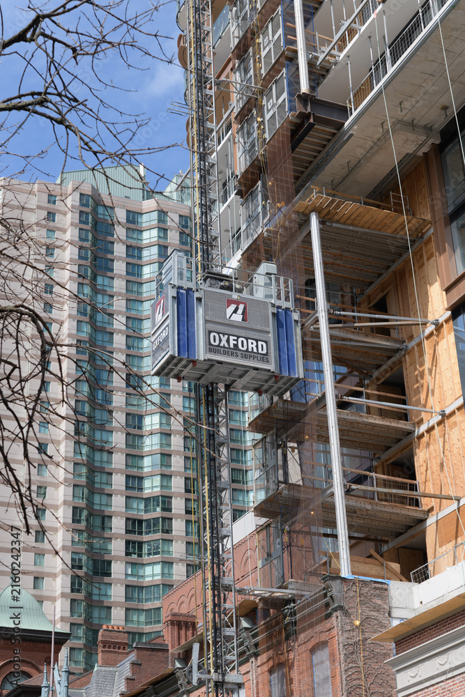 Naklejka premium construction site at 8 Elm in Toronto (Oxford Builders Supplies, part of EllisDon)