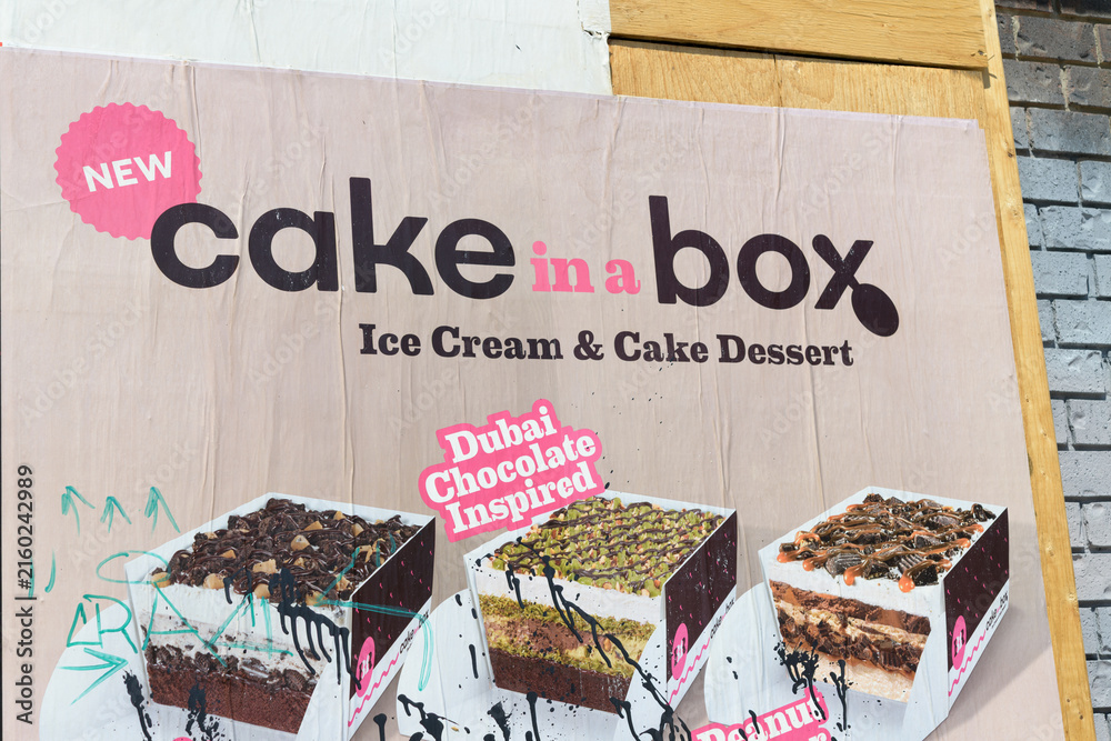 Naklejka premium street poster in Toronto (Baskin-Robbins 'cake in a box' promotion)