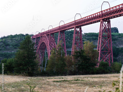 Canvastavla Viaduc de Garabit dans le Cantal en Auvergne, France