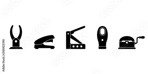 Foto Collection of five black silhouette of various office hole punchers and binding
