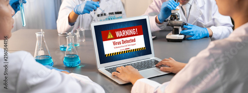 Fotografía Virus warning alert on computer screen detected brisk cyber threat , hacker, com