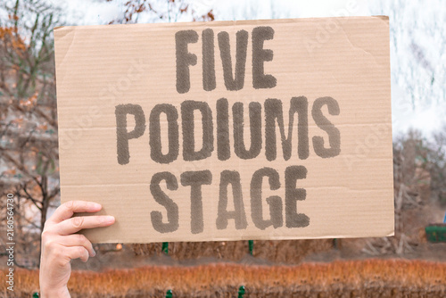 Foto "Five Podiums Stage" Debate setup accommodates multiple candidates