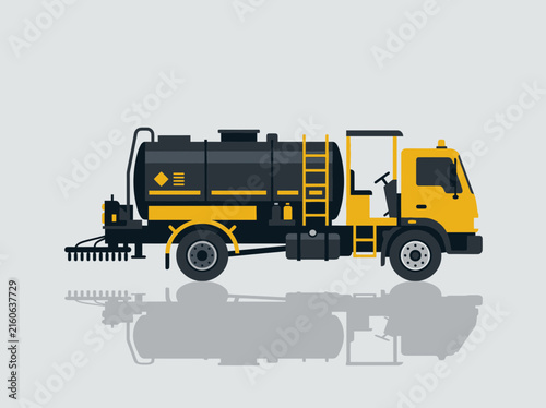 Industrial Asphalt Sprayer Truck For Road Construction Industry Service