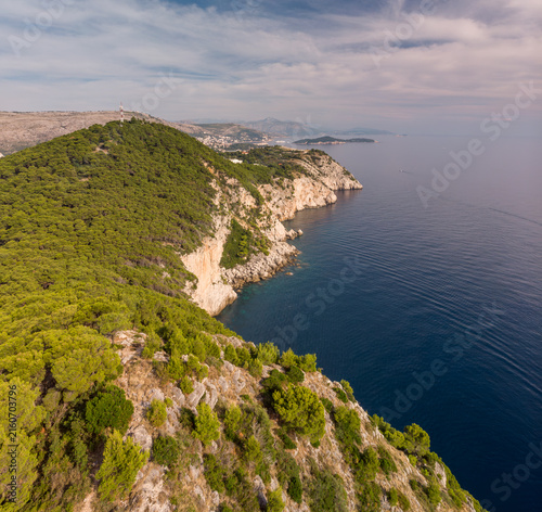 Foto Aerial view of the Adriatic coast in Dubrovnik