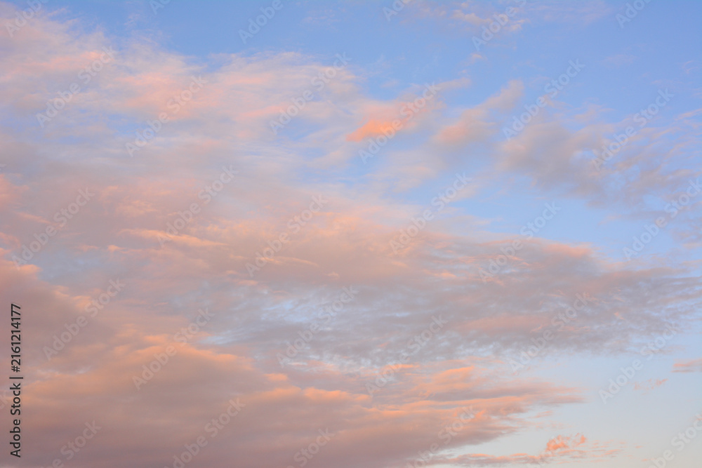 Obraz premium Pastel Pink and Blue Sunset Sky Background