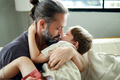 Fotografía Spending time together deep bond between father and playful son