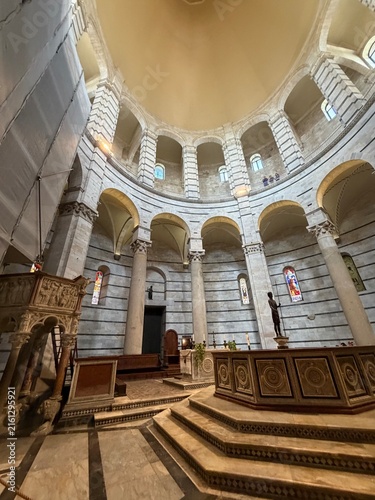 Obraz na plátně Interior of Pisa Baptistery with Romanesque arches and marble columns, Italy