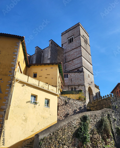 Obraz na plátne Église forteresse San Pedro (Saint Pierre), Zumaia, commune du Guipuscoa, communauté autonome du Pays basque, Espagne
