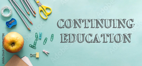 Foto Continuing Education Concept with School Supplies