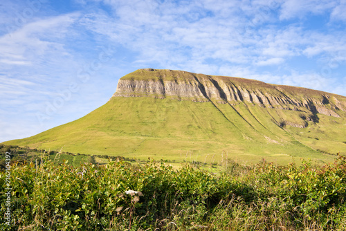 Tapety artystyczne Benbulbin mountain