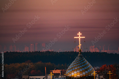 Fotografie Glowing dome under a dusky sky, capturing the essence of a tranquil evening