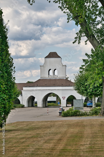 Haupteingang Durchfahrt und Portal  auf dem Hauptfriedhof Mülheim Ruhr
