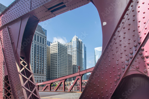 Fotografía Chicago, IL, USA–June 29, 2026: Historic and modern skyscrapers seen through ope