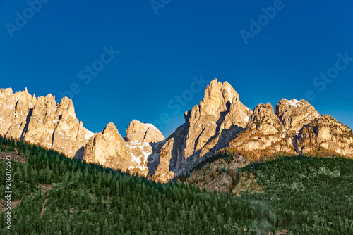 Fotografie landscape in the dolomites mountain italy trentino alto adige