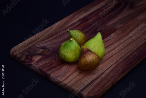 Figs on a wooden tray