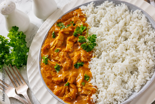 Chicken tikka masala with steamed white rice