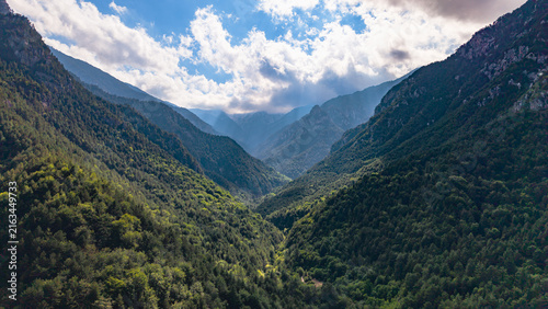 Fotografía Olympus mountain panoramic view in the summer