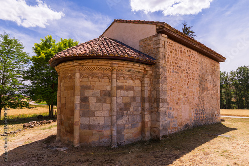 Bild auf Leinwand Remains of Romanesque Hermitage of Saint Pelagius and Saint Isidore, historical landmark in Madrids central park