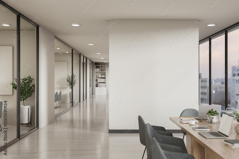 Obraz premium Blank Wall Mockup in Modern Coworking Office Corridor with Meeting Table