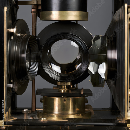 Precision Lens Mechanism