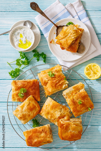 crispy phyllo pastry stuffed with minced meat