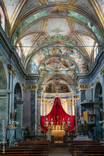 Quadro su tela Main altar and frescoes of the Saints Peter and Paul Church