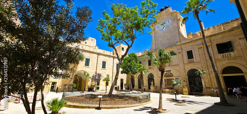 Fotografía The historic courtyard of Grand Master's Palace in Valletta, Malta