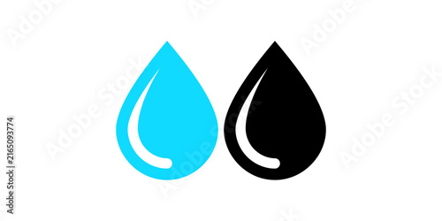 фотографія Two water drop shapes in contrasting colors, one blue and one black, presented against a transparent background