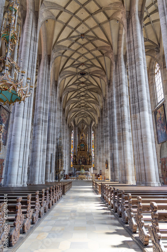 Konstfotografi Interior view of central nave and gothic vaulting in St