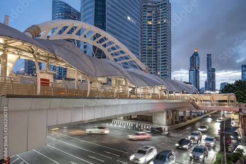 The Chong Nonsi Skywalk, a modern overpass in Bangkok's Silom, Sathorn business district. It links the Chong Nonsi BTS Station to nearby office towers. Bangkok, Thailand.