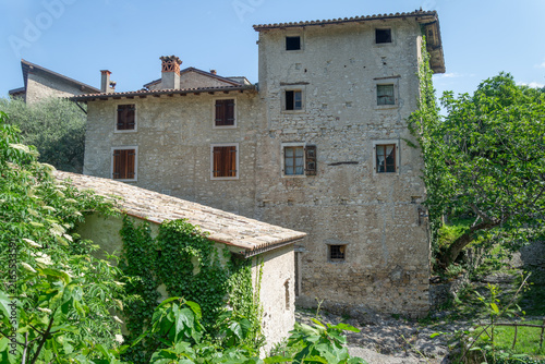 Campo, a secluded hamlet on Lake Garda, offers a timeless atmosphere, stone houses, narrow paths and breathtaking views over the lake and surrounding mountains.