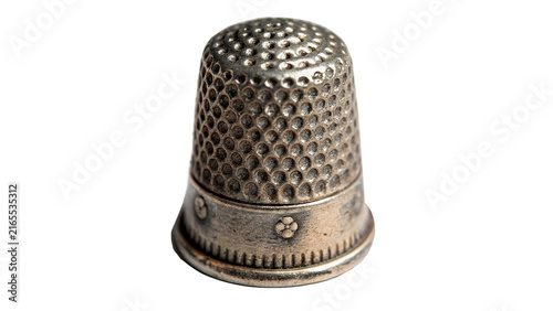 фотографія A classic metallic silver sewing thimble protective tool isolated on transparent background