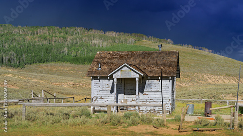 Obraz na płótnie Willow Creek Guard House Uinta Forrest