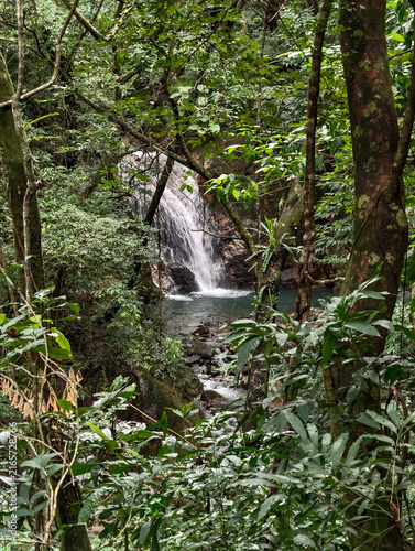 Recorrido entre montañas y rios en Panama