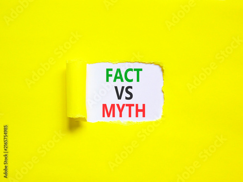 Принти на полотні Fact vs versus myth words symbol