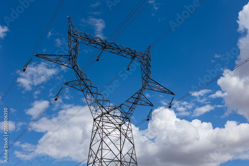 pylône haute tension