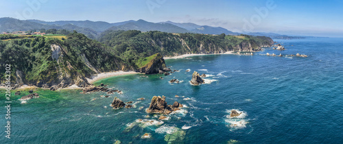 Konstfotografi Coastline of asturias near playa del silencio featuring playa de la ribera del m