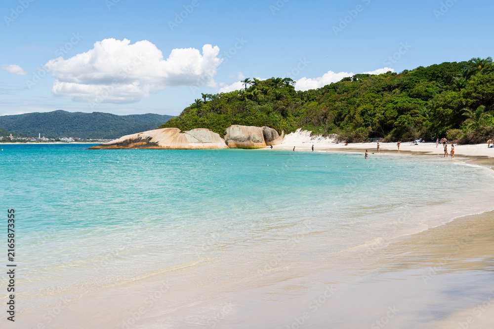 Fototapeta premium Vacaciones en Isla do Campeche, estado de Santa Catarina, Brasil