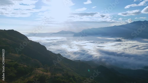 Video overlooking a sea of ​​clouds in the Andean village of Llama near Chota, in Cajamarca, Peru