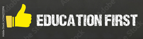 Obraz na płótnie Education First 