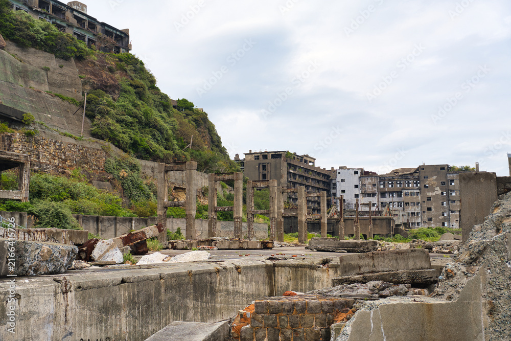 Naklejka premium 世界遺産の端島・軍艦島ツアー