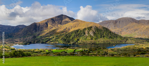 Obraz na plátně Panoramic view of Glanmore Lake nestled in a green valley beneath the Caha Mount