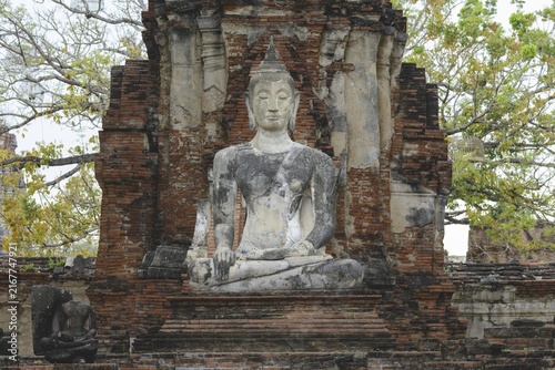 Buddha statue, Wat Mahathat temple complex, UNESCO World Heritage Site, Ayutthaya, Thailand