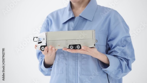 トラック　イメージ