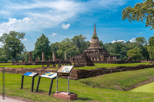 Fotografía The most beautiful Viewpoint Historic temple of Sukhothai Historical Park, Thailand
